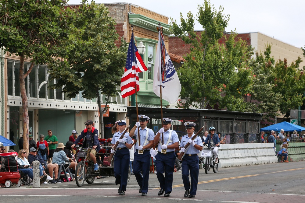 Coast Guard personnel across Bay Area participate in Alameda's 4th of July Parade