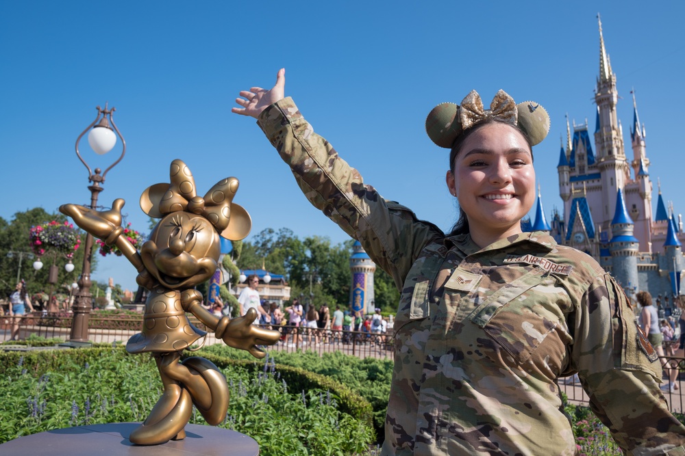 Air Force soars over Disney World for Fourth of July