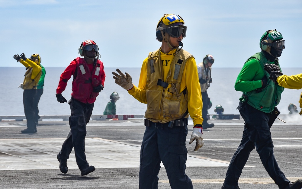 USS Ronald Reagan (CVN 76) conducts flight operations