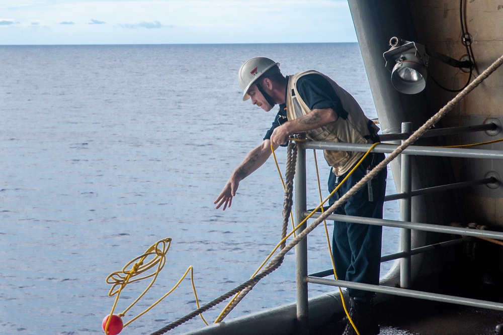 USS Ronald Reagan (CVN 76) Sailors conduct small boat operations training