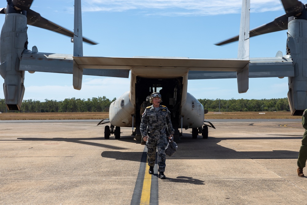 Commander HQNORCOM familiarization flight