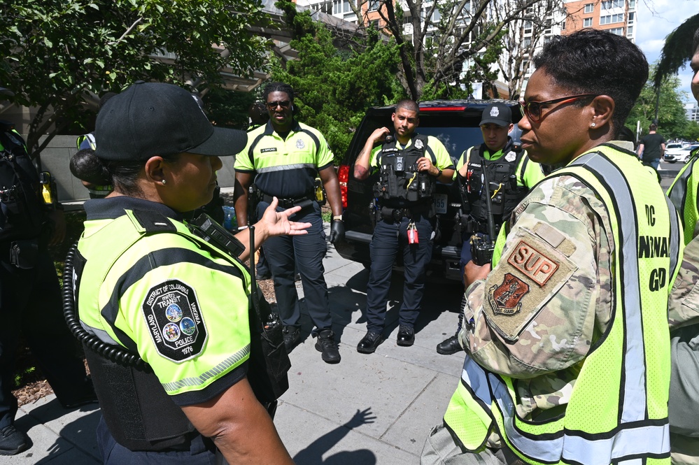 DC Guard supports Metropolitan and Metro Transit Police during 4th of July celebrations