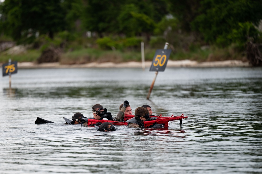 Dive Students Practice Covert Infiltration