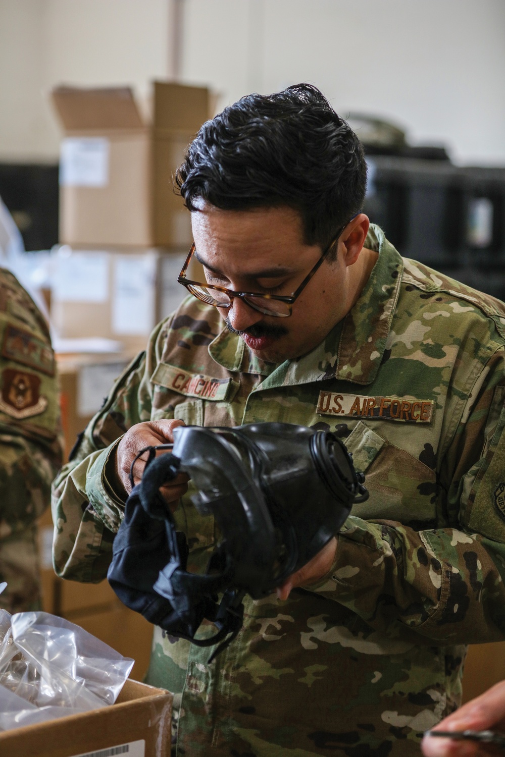 445th OSS tests new protective mask suited for wing C-17 aircrew