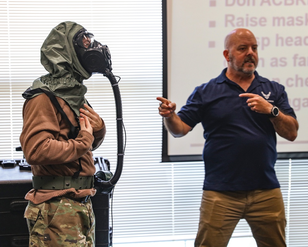 445th OSS tests new protective mask suited for wing C-17 aircrew