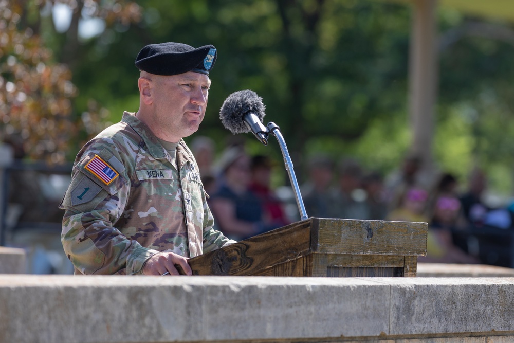 1st Infantry Division Artillery Change of Command