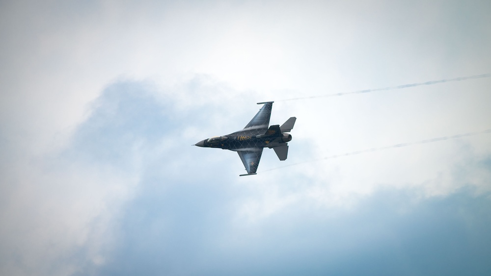 Viper Demonstration Team practices before continuing their airshow season