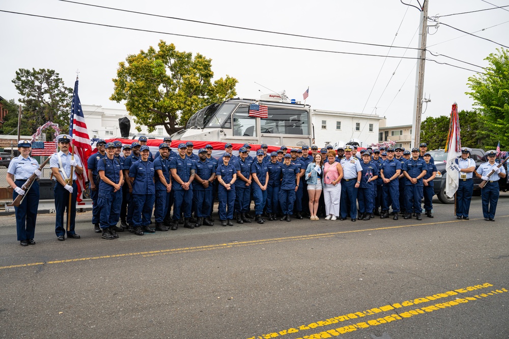 Coast Guard participates in the Alameda Independence Day Parade