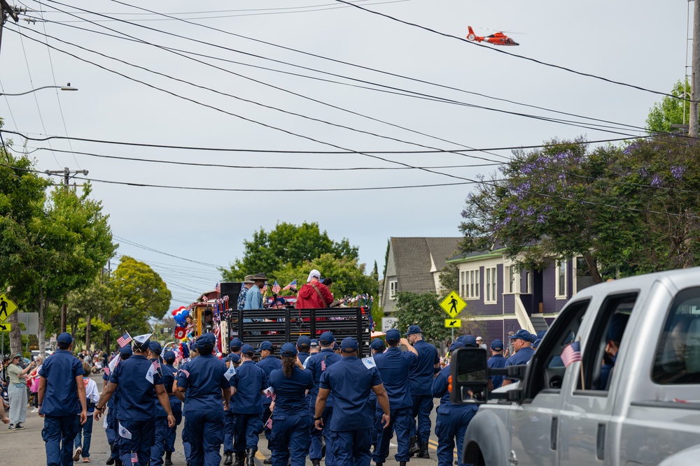 Coast Guard participates in the Alameda Independence Day Parade