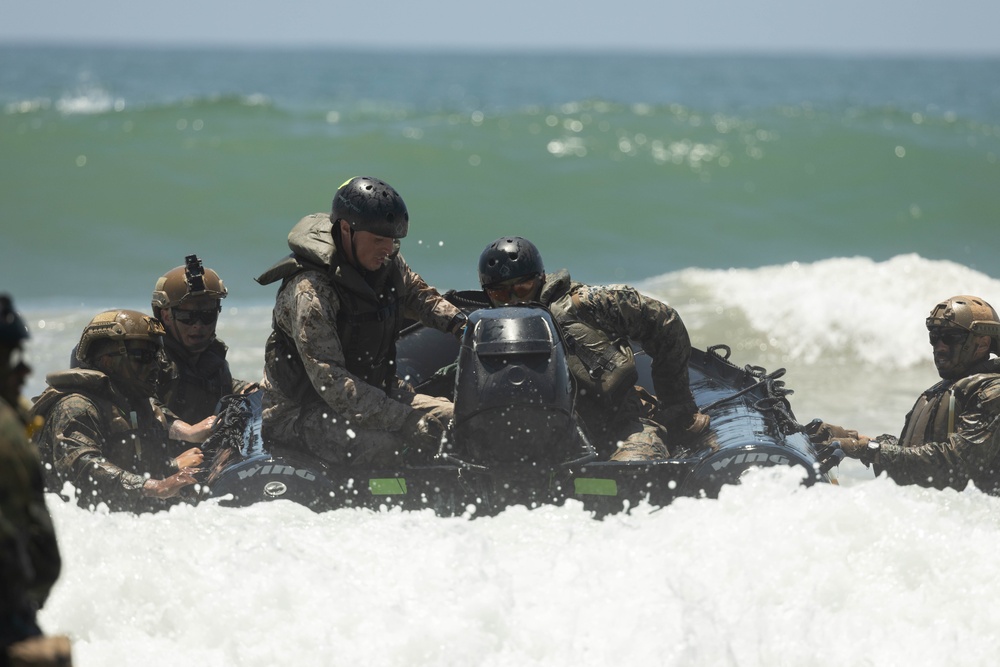 I MEF EOTG: Amphibious Raid Course