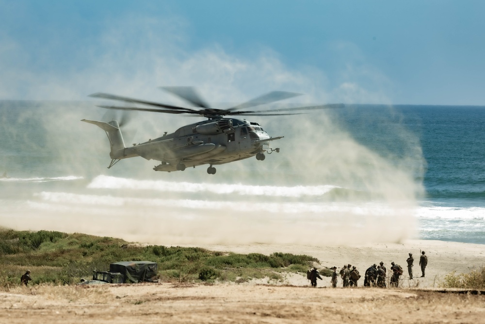 I MEF EOTG: Amphibious Raid Course