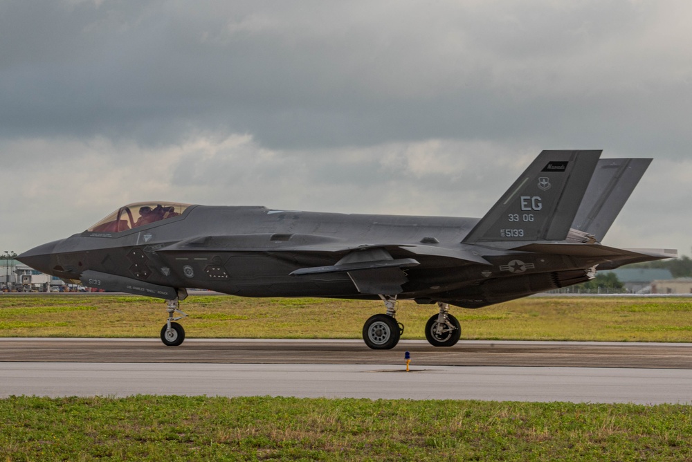 Nomad Lightning 2023