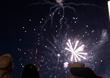 USS Momsen Sailors Celebrate Fourth of July in Port Angeles