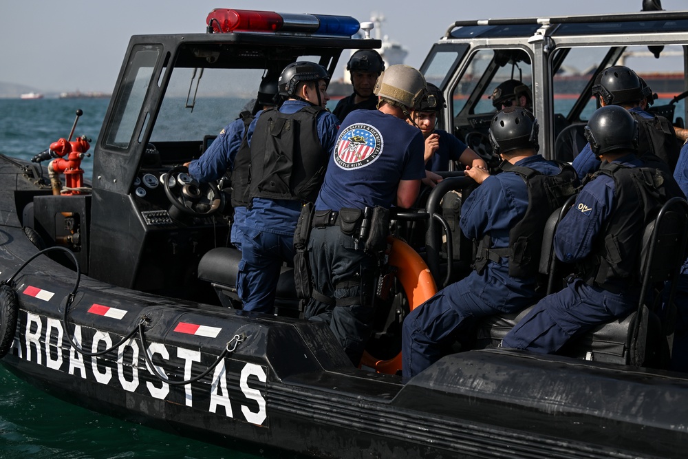 Coast Guard Members Conduct Training During Resolute Sentinel 23