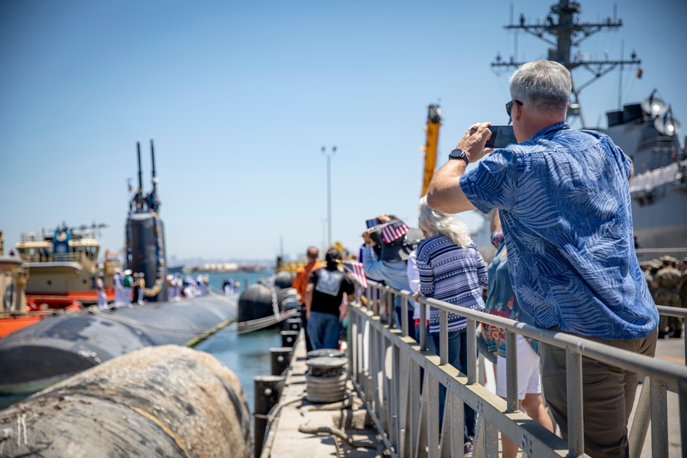 USS Hampton Returns From Deployment