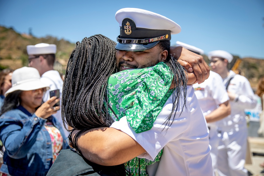 USS Hampton Returns From Deployment