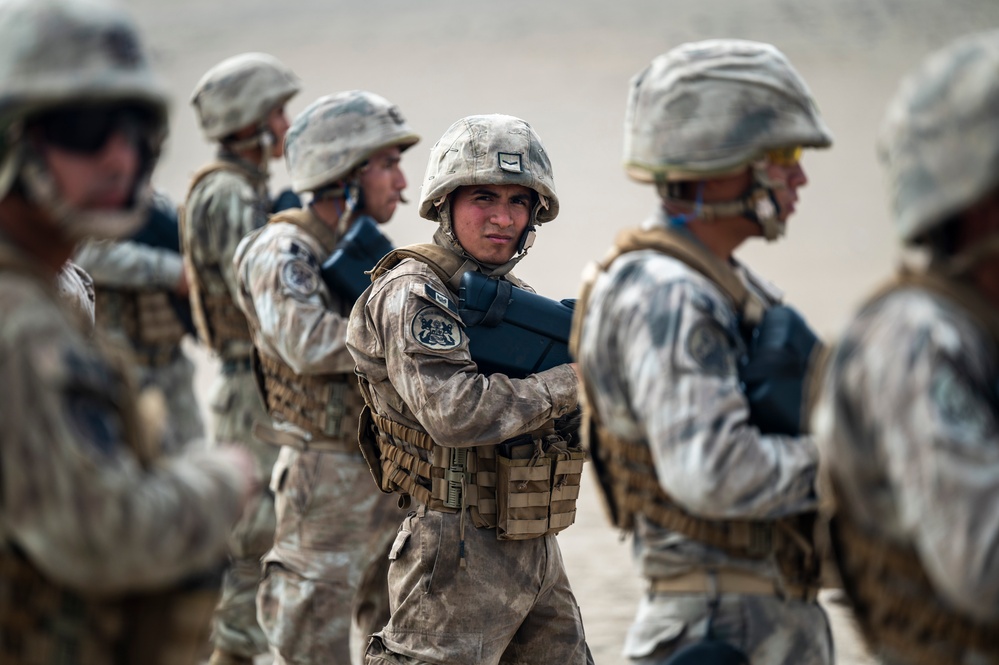 DVIDS - Images - U.S. Marines Train with Peruvian Marines During ...