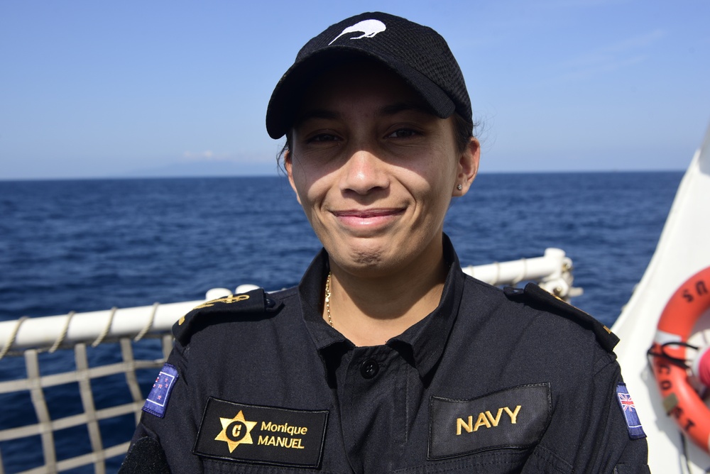 Royal New Zealand Navy chefs sail with U.S. Coast Guard Cutter Stratton