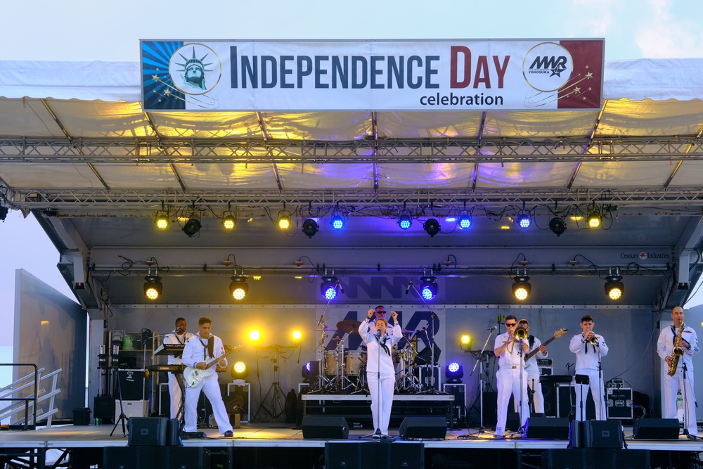 7th Fleet Band Entertains CFAY Community at 4th of July Festival