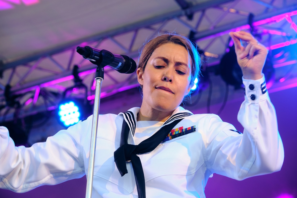 7th Fleet Band Entertains CFAY Community at 4th of July Festival