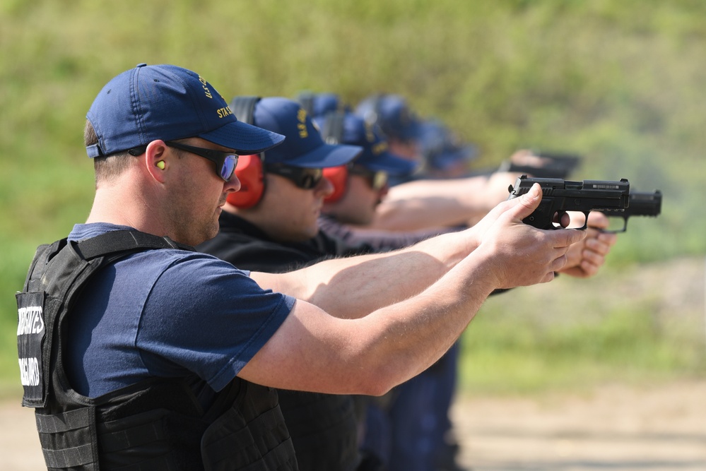 Coast Guard reserve members participate in Boarding Team College