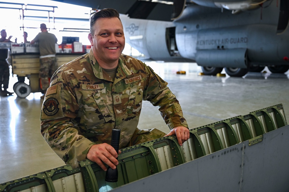 165th Airlift Wing Maintainers work together with Kentucky ANG maintainers to complete inspection on C-130J during Air Defender 2023