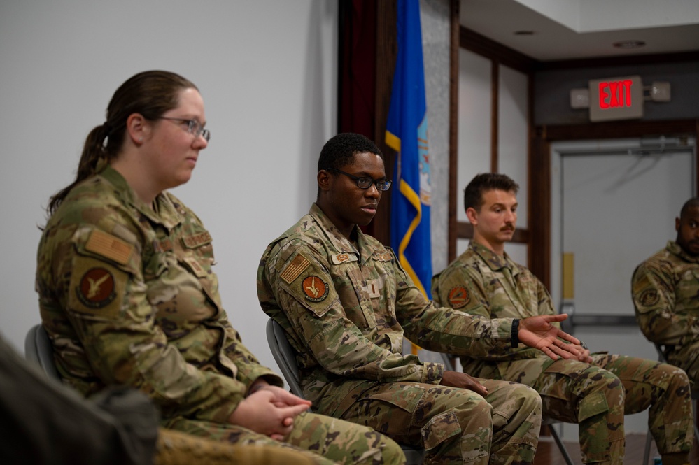 Winged wisdom: Crows host USAFA Cadets