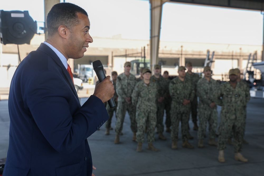 Assistant Secretary of the Navy Franklin R. Parker visits MSRON 1