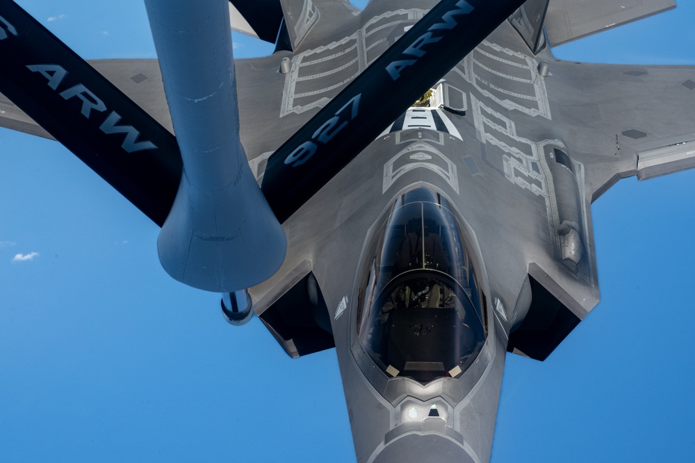 Air Force soars over Disney World for Fourth of July