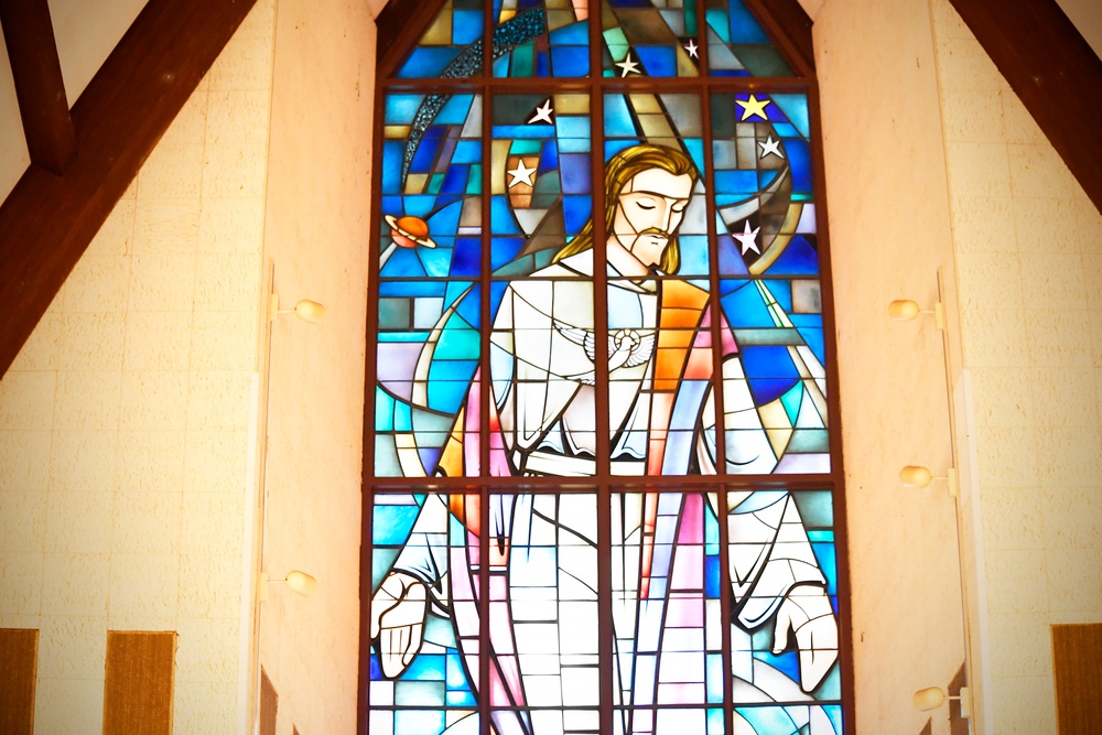 Point Mugu Chapel Holds Services After 9-Year Hiatus