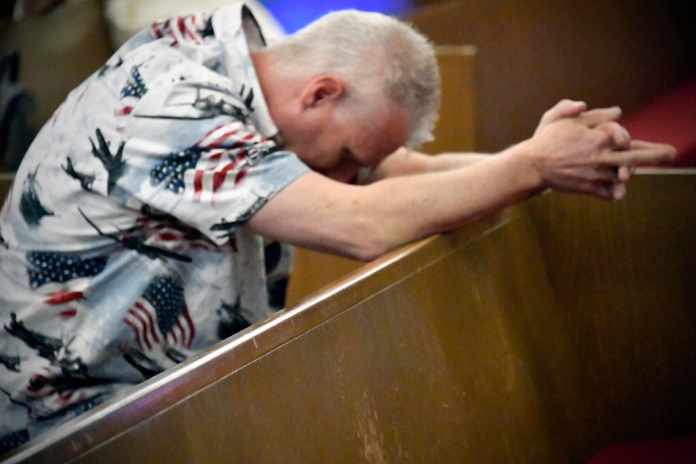 Point Mugu Chapel Holds Services After 9-Year Hiatus