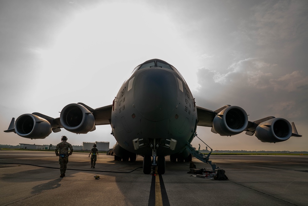 Team Charleston Maintainers prepare C-17 for Mobility Guardian 2023