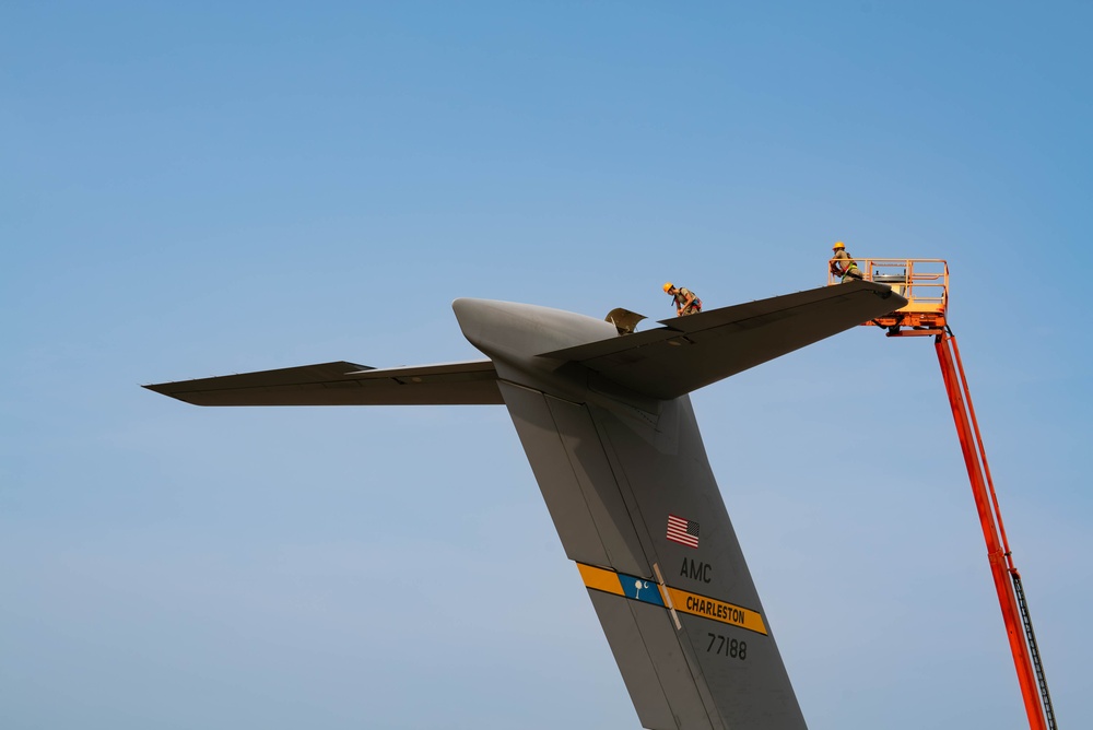 Team Charleston Maintainers prepare C-17 for Mobility Guardian 2023