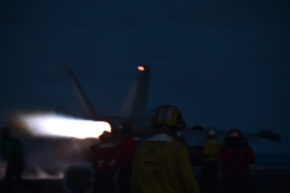 USS Ronald Reagan (CVN 76) conducts flight operations