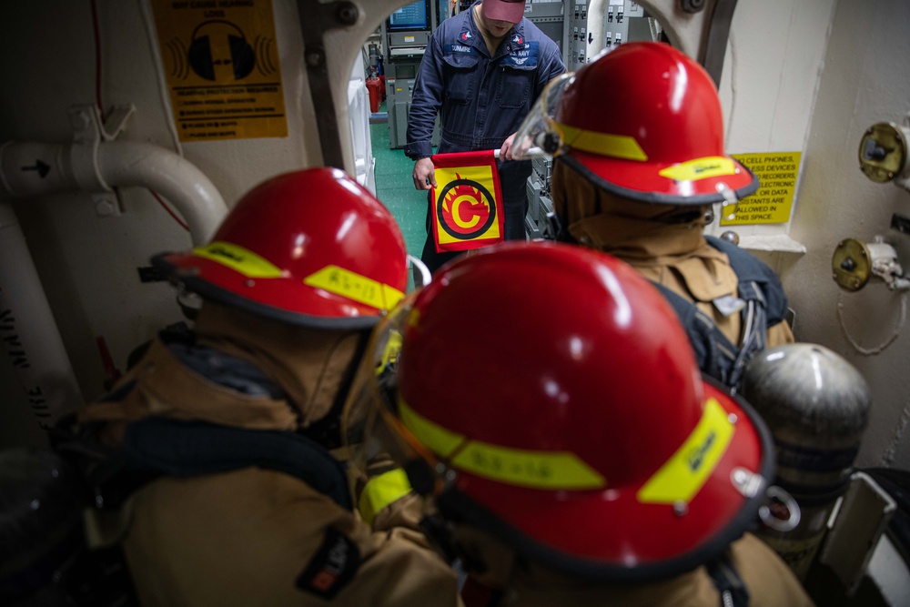 USS Carney (DDG 64) Conducts GQ Drill
