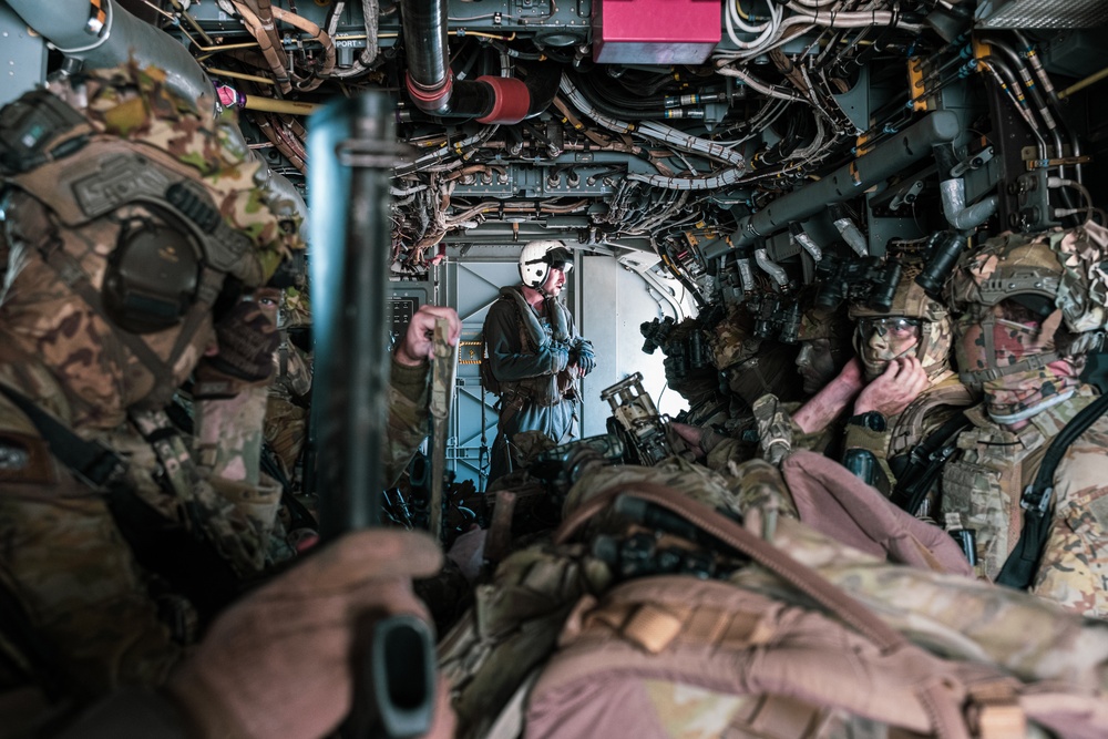 Exercise Southern Jackaroo 23: MRF-D inserts Australian Army Soldiers into the field