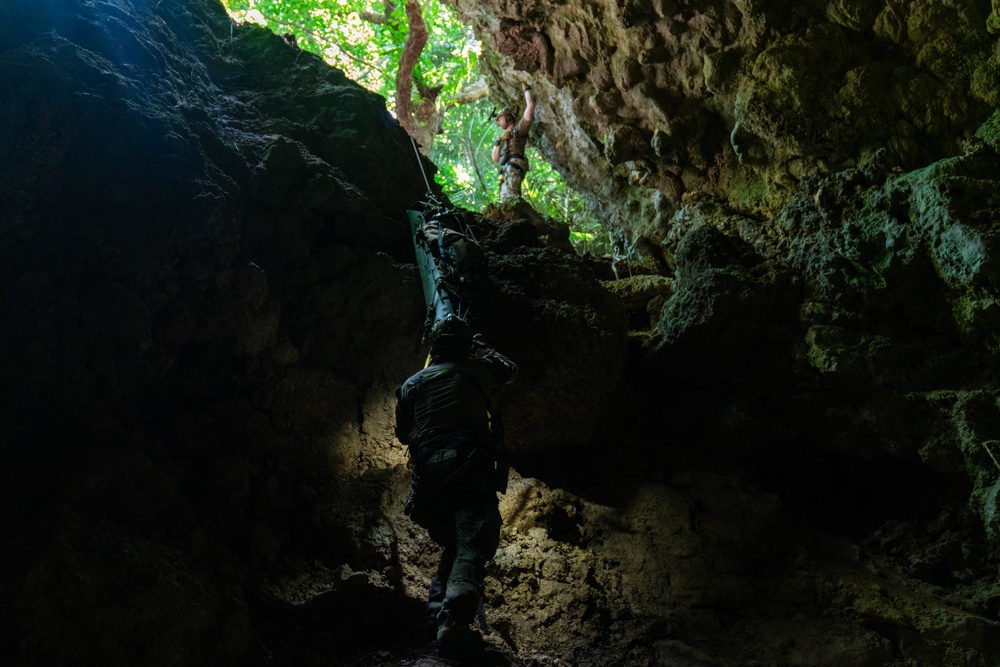 320th Special Tactics Squadron cave rescue training