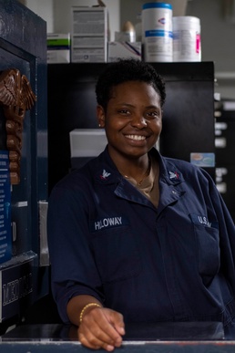 Los Angeles Native Selected as Blue Ridge Sailor of the Week