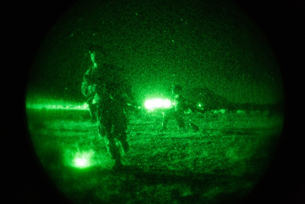V25 Platoon Night Attacks