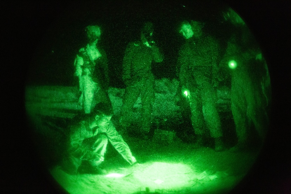 V25 Platoon Night Attacks