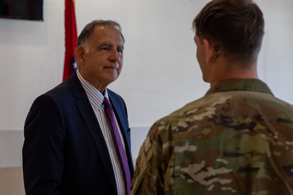 U.S. Senators visit SETAF