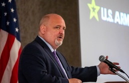 PEO EIS deputy program executive officer briefs industry on Agile advancements