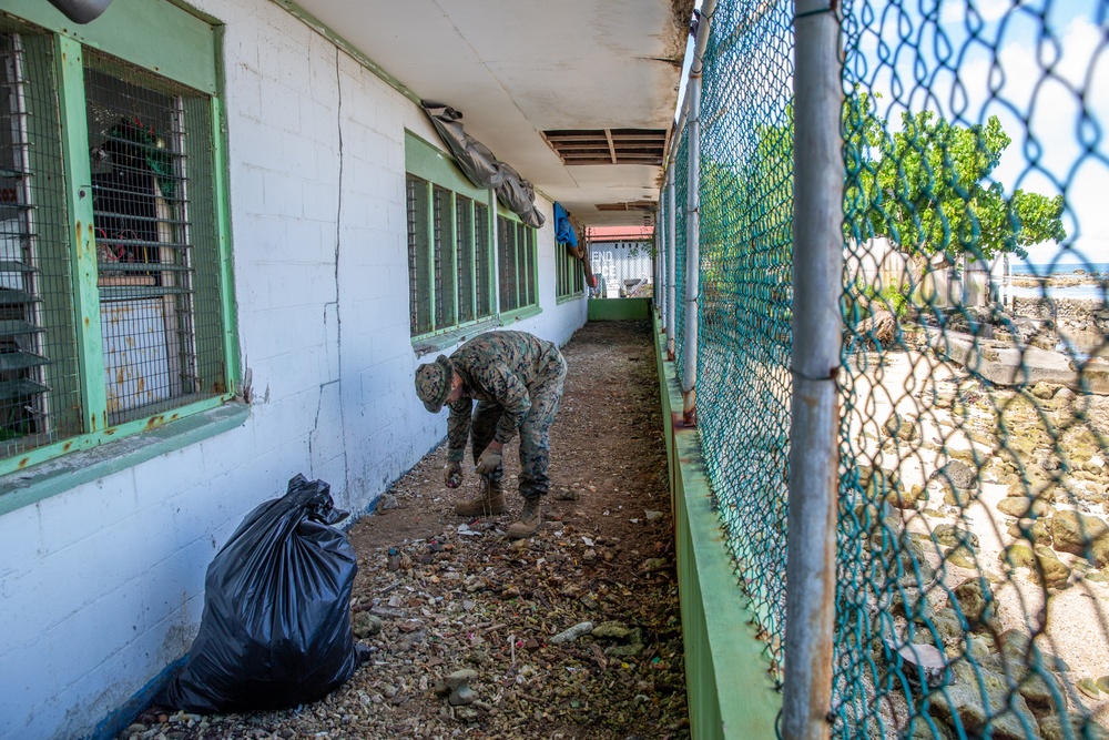 KM23: Mwan Elementary School Trash Pick Up