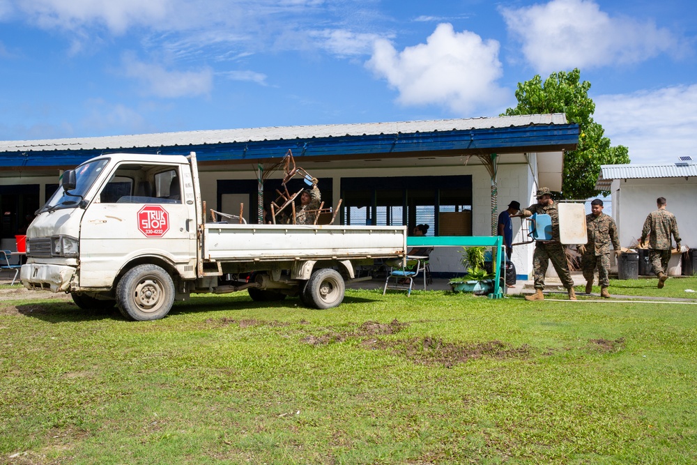 KM23: Mwan Elementary School Trash Pick Up