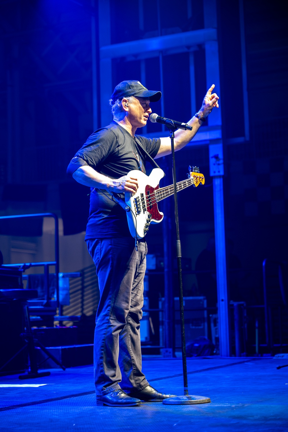 LT Dan Band Performs at Recruit Training Command