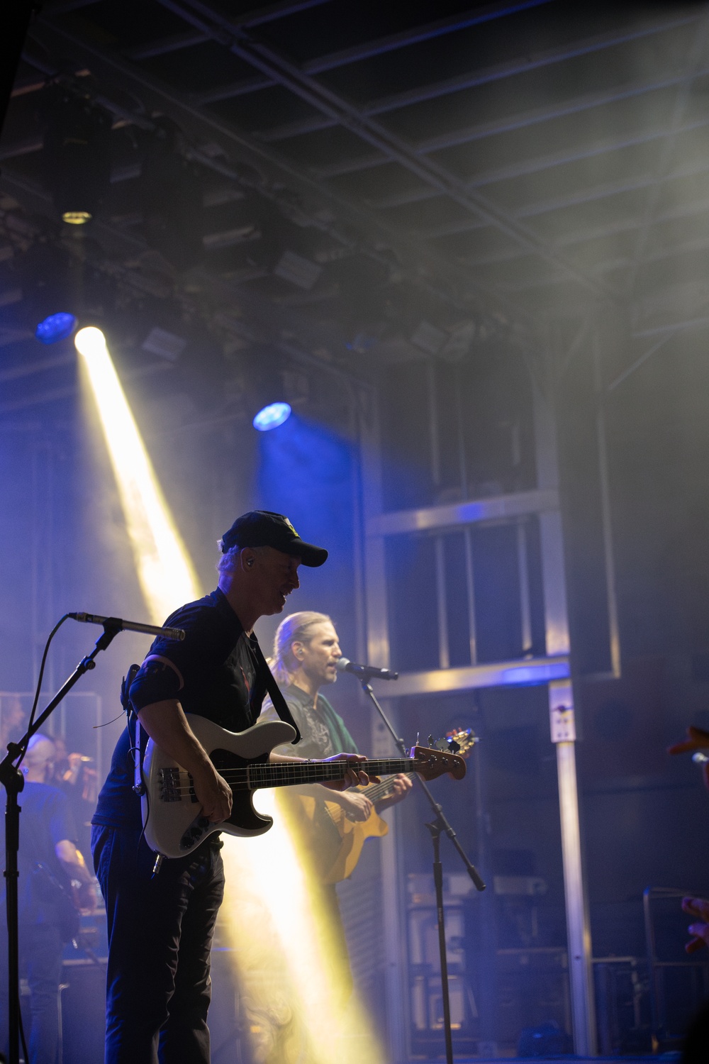 LT Dan Band Performs at Recruit Training Command