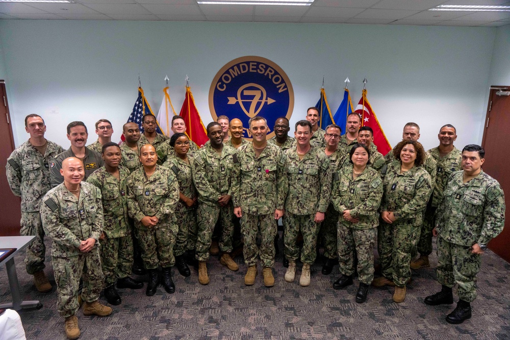 DESTROYER SQUADRON 7 HOLDS CHANGE OF COMMAND CEREMONY