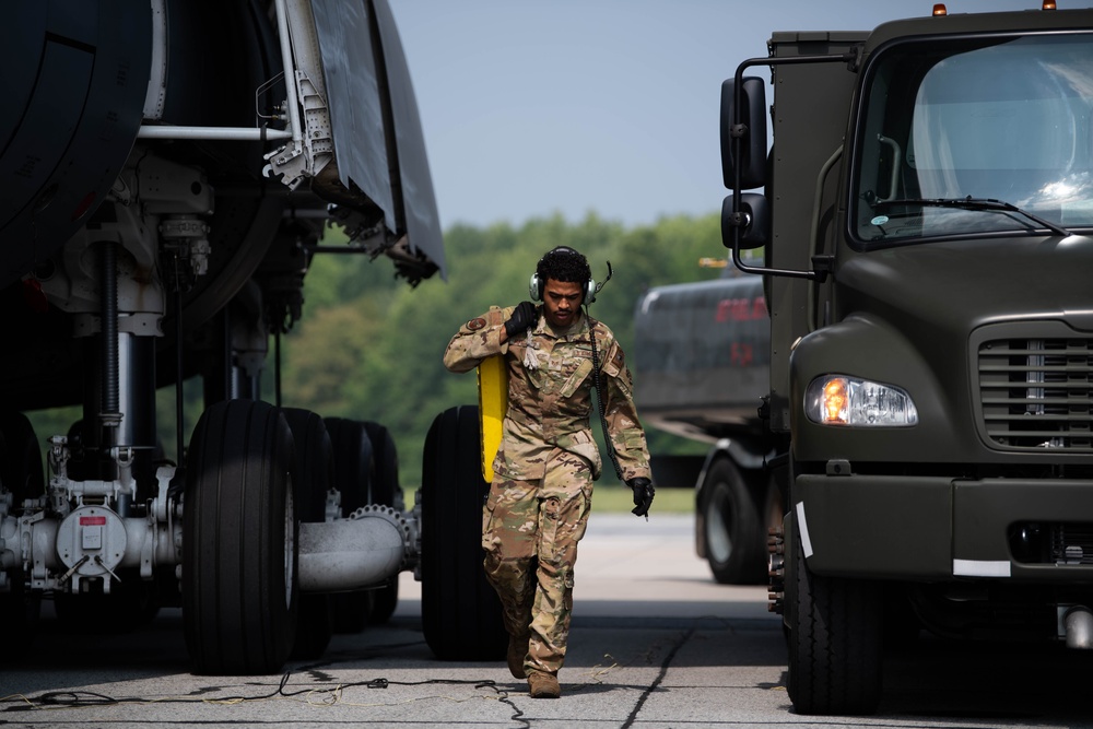 Dover AFB performs first C-5M Super Galaxy wet wing defuel