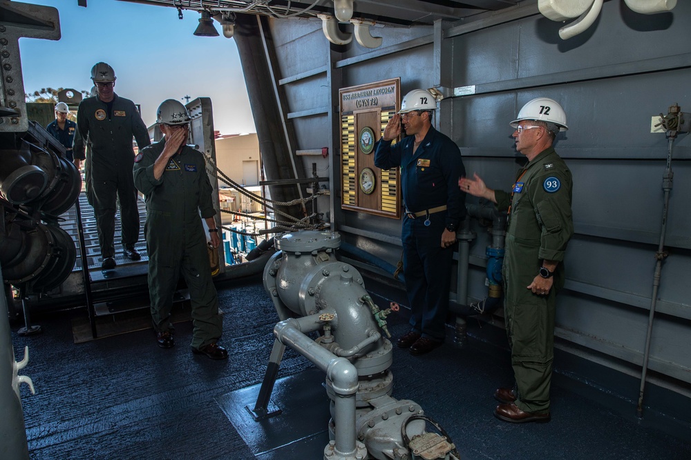 Vice Admiral Whitesell observes MRTS aboard USS Abraham Lincoln