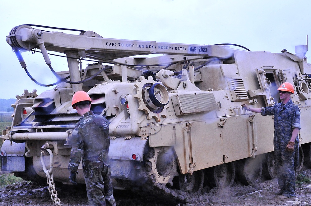 Course teaches students to recover vehicles despite conditions